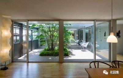 中秋賞月,給你推薦國外50例完美結(jié)合室內(nèi)外的庭院和露臺設計